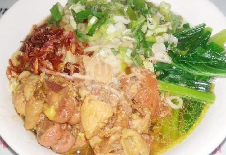 Mie Ayam Arema: Kenikmatan yang Menggoda di Jantung Cilacap